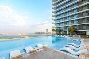 OFFER! Opulent & Chic - 1BR - Beachfront